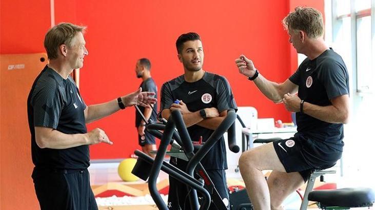 Antalyaspor, yeni sezon hazırlıklarına salonda başladı