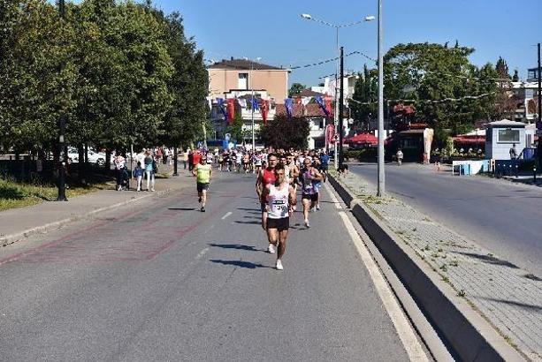 Tuzla'da Gençlik Koşusu düzenlendi
