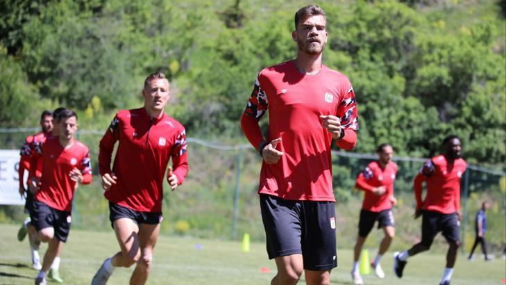Sivasspor'da hazırlıklar tek idmanla devam etti