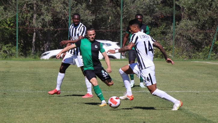Sakaryaspor hazırlık maçında Neftçi Bakü'yle 1-1 berabere kaldı