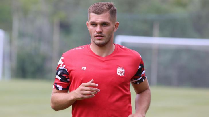 Sivasspor'un yeni transferi Karol Angielski ilk idmanına çıktı