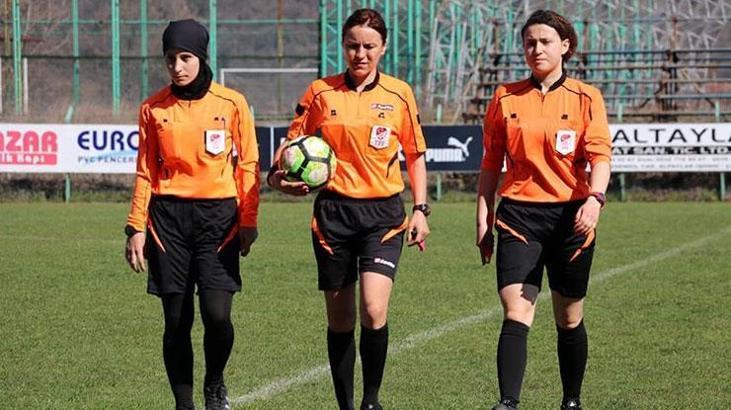 Moldovalı Natalia hafta içi öğretmenlik hafta sonu hakemlik yapıyor
