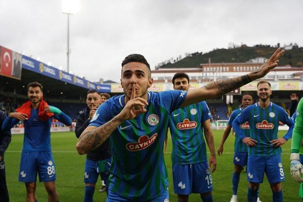 Son Dakika: Beşiktaş, Emirhan Topçu transferinde mutlu sona yakın!