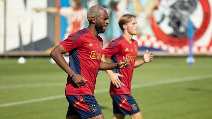 Son dakika! Ryan Babel, Ajax ile idmanlara çıkıyor