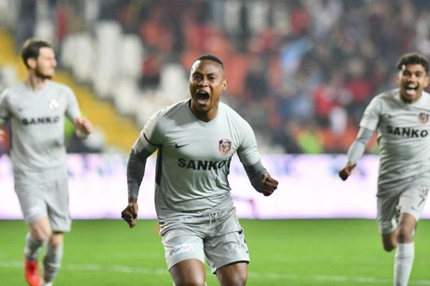 Gazişehir Gaziantep, Adanaspor'u 4-1'le geçti