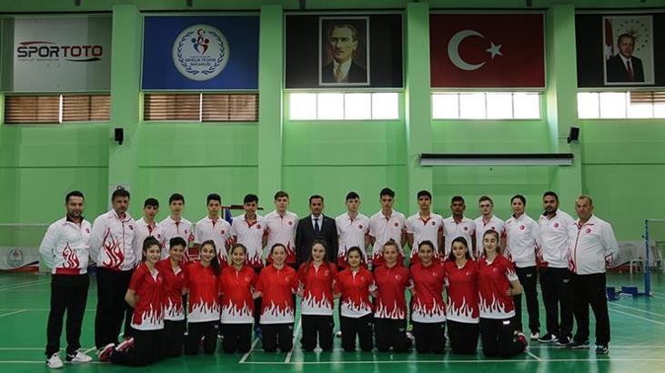 Badminton Genç Milli Takımı kampı başladı