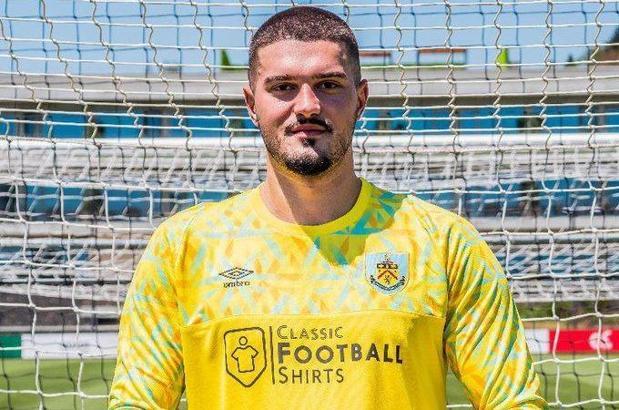Trabzonspor'un istediği Arijanet Muric'i Burnley kaptı