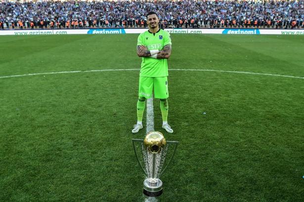 Trabzonspor'da Uğurcan Çakır için zaman daralıyor!