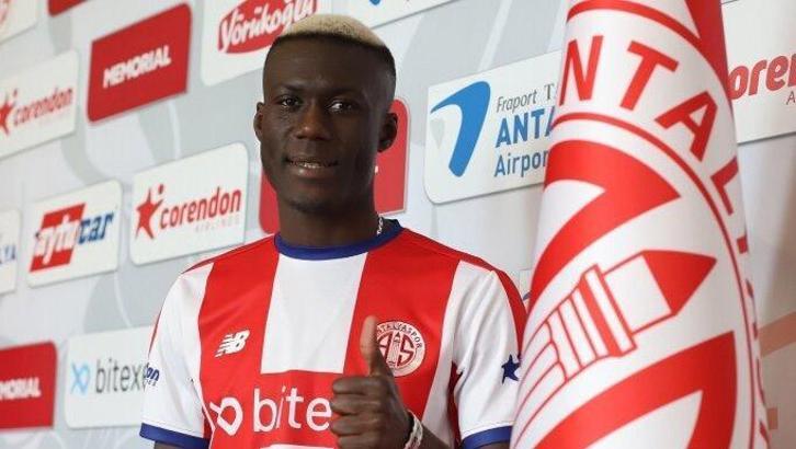 Antalyaspor, Ndao'yu yine kiraladı