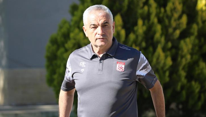 Sivasspor Teknik Direktörü Rıza Çalımbay'dan Morutan açıklaması: “İnşallah çözerler”