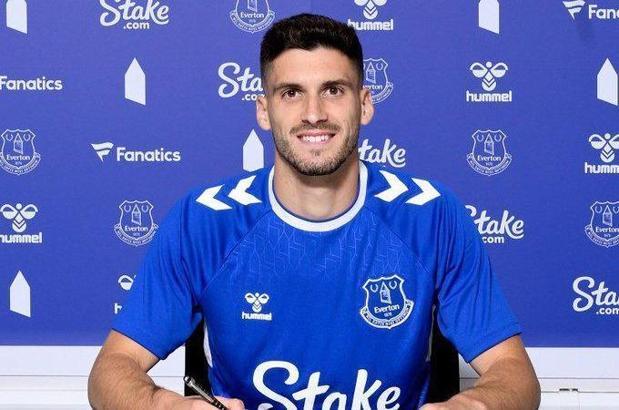 Everton, Ruben Vinagre'yi kiralık olarak kadrosuna kattı
