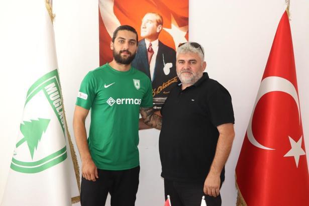 Kaan Aşnaz, Muğlaspor'a imza attı