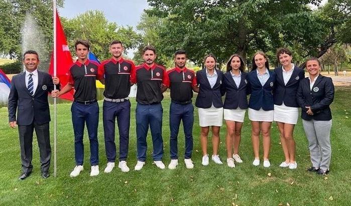 Milli golfçüler Macaristan'da yarı finale yükseldi
