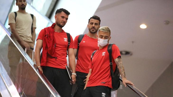 Sivasspor, Süper Kupa için İstanbul'a gitti