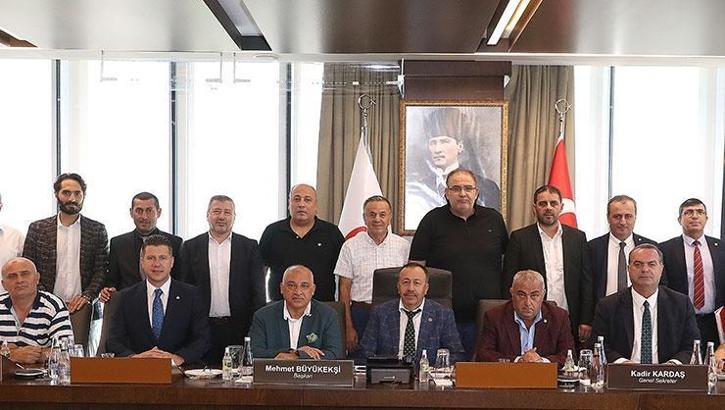 TFF 2 ve 3. Lig kulüp başkanlarından Mehmet Büyükekşi'ye ziyaret