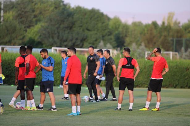 Kayserispor'da Beşiktaş mesaisi sürüyor