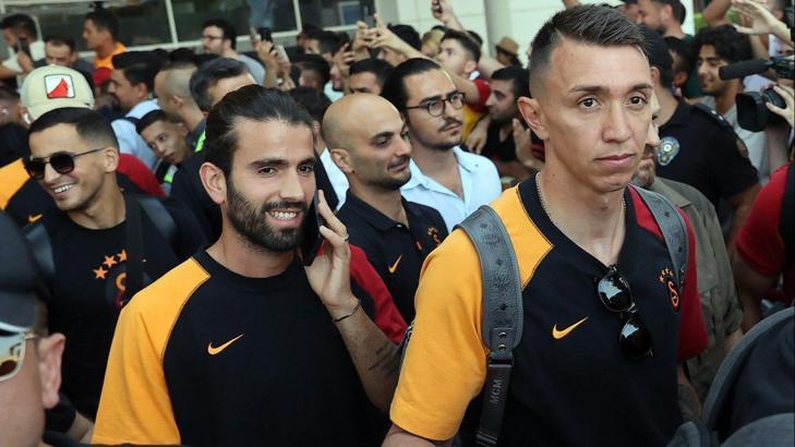 Galatasaray'a Antalya'da coşkulu karşılama