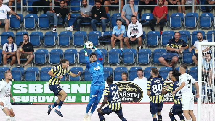 Fenerbahçe'li Altay Bayındır: Şampiyonluğu en çok biz istiyoruz