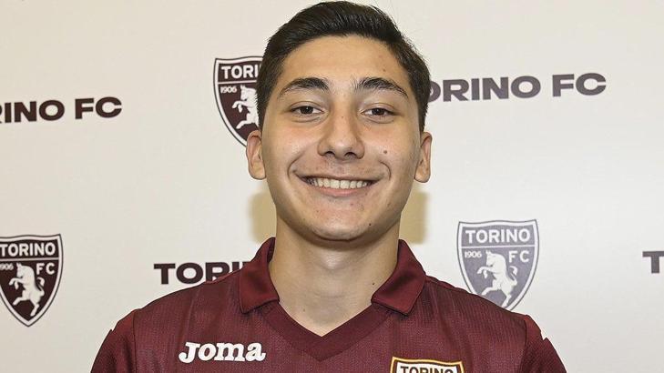 Emirhan İlkhan transferi sosyal medyada Torino'ya rekor getirdi