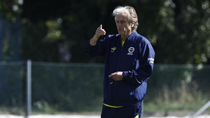 Fenerbahçe, Süper Lig'de ilk galibiyeti için sahaya çıkıyor! Jorge Jesus'tan sürpriz tercih