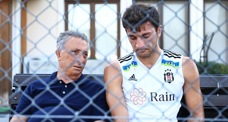 Beşiktaş'ta Başkan Ahmet Nur Çebi, Emrecan Uzunhan ile görüştü
