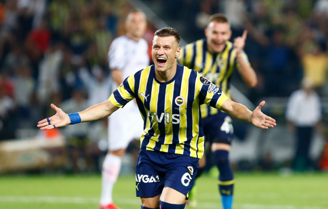 Fenerbahçe-Adana Demirspor maçı sonrası Ezgjan Alioski: Bana göre hoş olmadı!