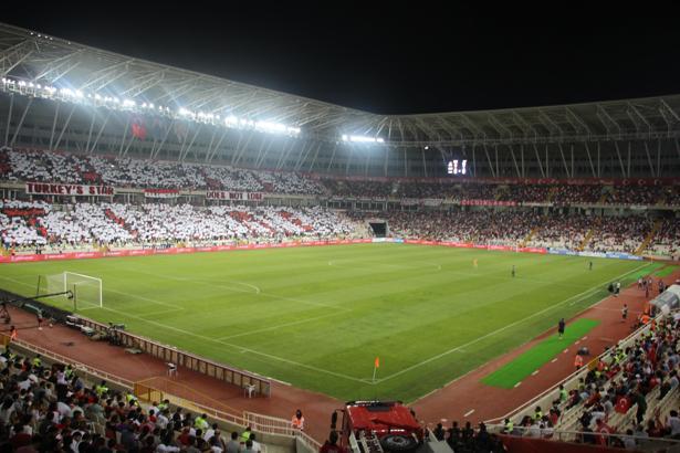 Sivasspor-Malmö | Sivas Yeni 4 Eylül Stadı, kapalı gişe!