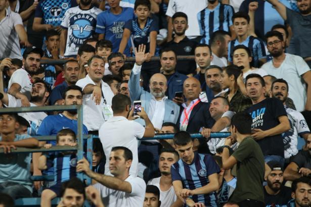 Adana Demirspor Başkanı, maçı taraftarlarla izledi