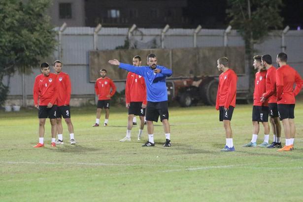 Moralsiz Manisaspor Sakarya'yı konuk edecek