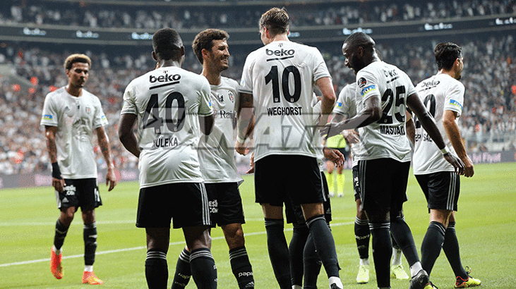 Beşiktaş, Vodafone Park'ta yıldızlarıyla şov yaptı!