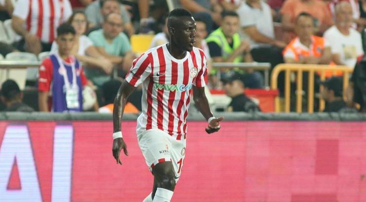 Antalyaspor'da Ndao, Kasımpaşa maçında forma giyemeyecek