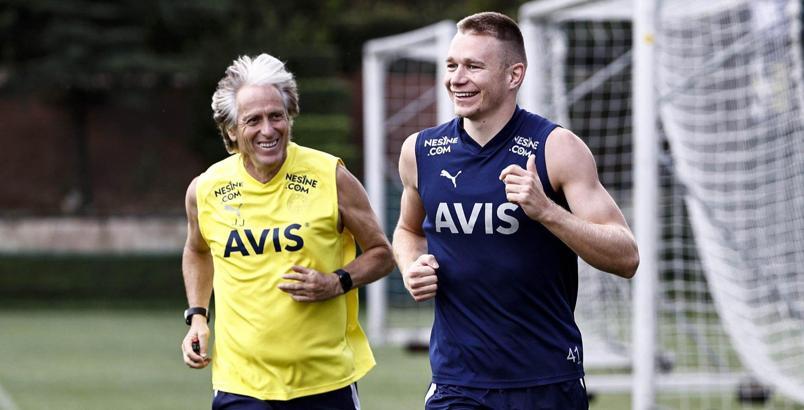 Son dakika Fenerbahçe haberi! Attila Szalai'ye izin çıkmadı