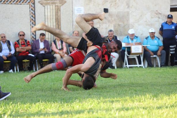 Hatay'da 11. Dünya Aba Güreşleri başladı