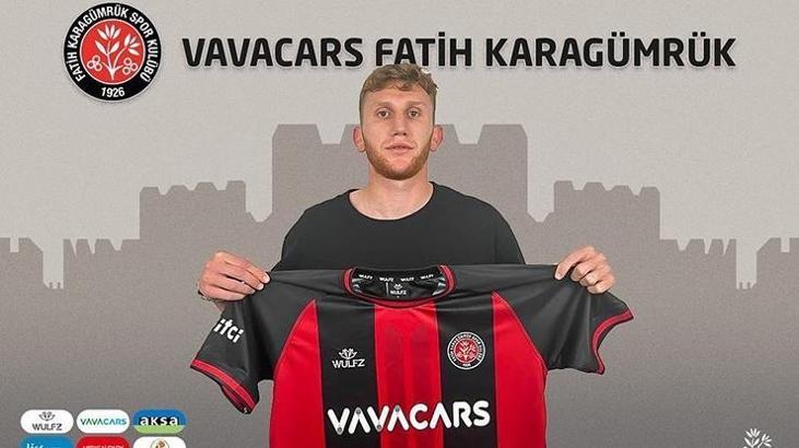 Burak Kapacak Karagümrük'e transfer oldu