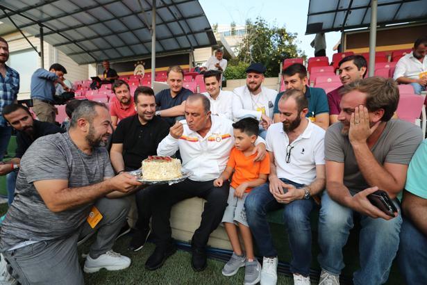 Fatih Terim: “Şampiyonlar Ligi'nde asla puan hesabı yapmam benim tek hedefim kazanmak”