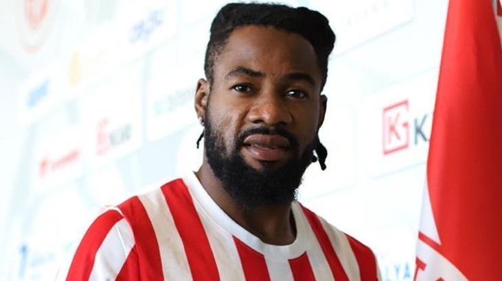 Antalyaspor, Galatasaray'dan Christian Luyindama'yı kiraladı