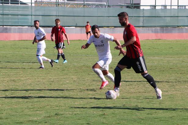 Karbel Karaköprü Belediyespor-Şile Yıldızspor: 1-1