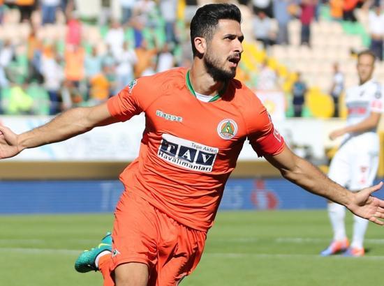 Galatasaray'dan Emre Akbaba hamlesi