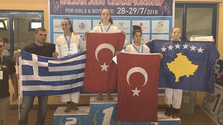 Minik Judocular Balkanlardan 6 madalya ile döndü