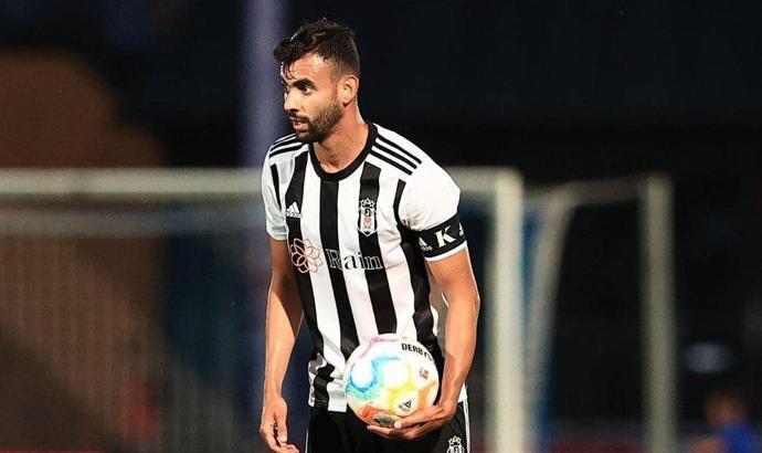 Beşiktaş, Rachid Ghezzal'ı mumla arıyor!