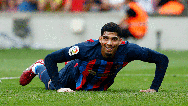 Barcelona'ya Ronald Araujo'dan kötü haber! Ameliyat olacak