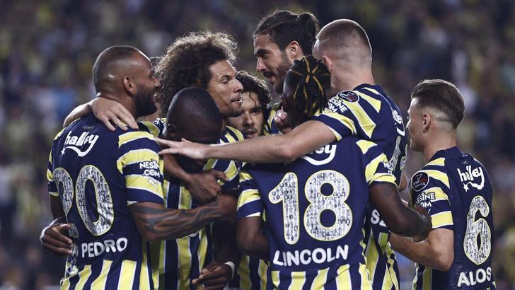 Fenerbahçe'de ilk 11 merak konusu! Yine kafalar karışabilir