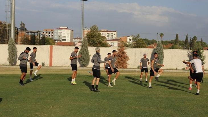 Nazilli 3 puan için Tarsus'ta
