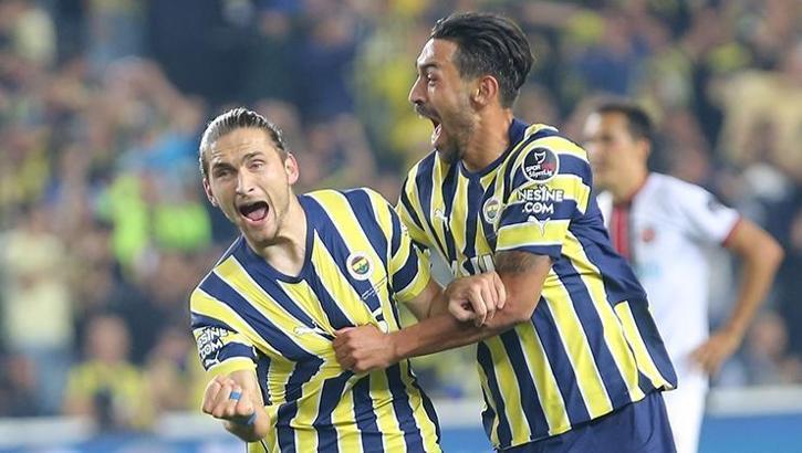 Fenerbahçeli yıldıza Kadıköy'de yakın markaj! Tribünden izlediler