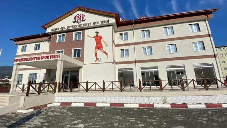 Mesut Özil'in yaptırdığı spor tesisi tamamlandı