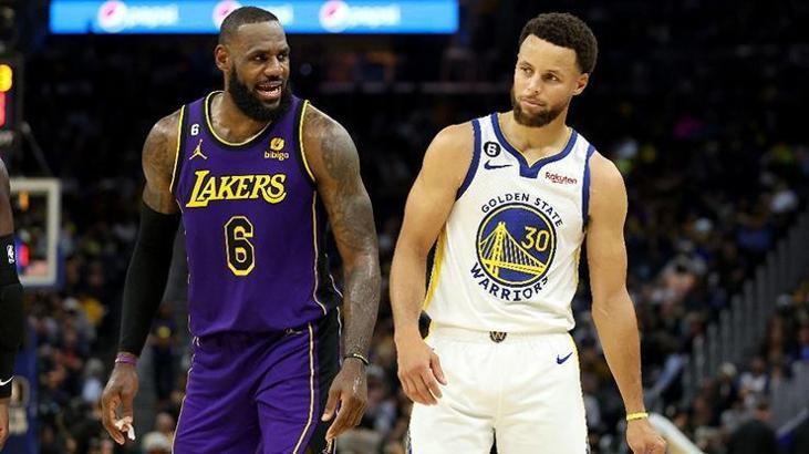 Curry LeBron'u üzdü