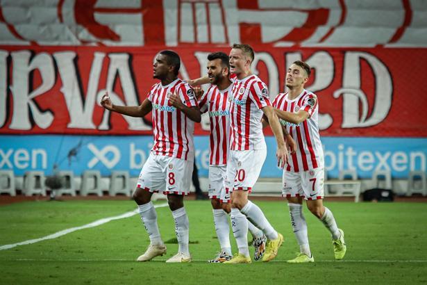 (ÖZET) Antalyaspor - İstanbulspor maç sonucu: 2-1