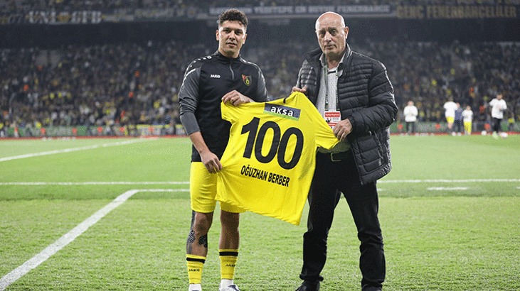 İstanbulsporlu Oğuzhan Berber'e 100. maç plaketi