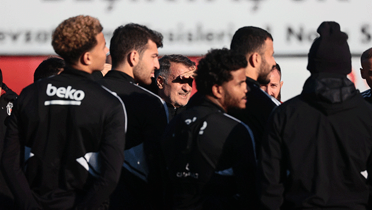 Beşiktaş'ta Şenol Güneş yıldız ismin üstünü çizdi! Kadro dışı kalma ihtimali