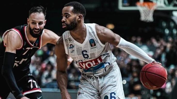 Petkimspor Phil Booth'u transfer etti